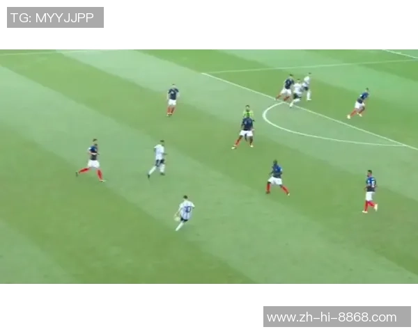 足球发卡的魅力与技巧解析让你轻松掌握足球发卡的正确姿势与实用技巧